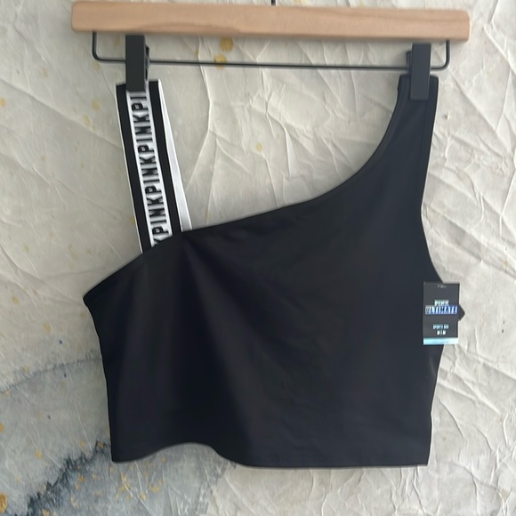NWT PINK Ultimate Sports Bra M - Picture 1 of 6